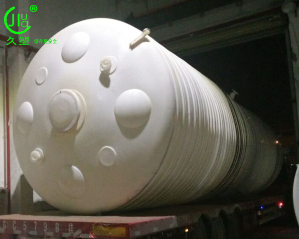 久佳防腐每一臺PE儲罐，都是用心專業(yè)之作！